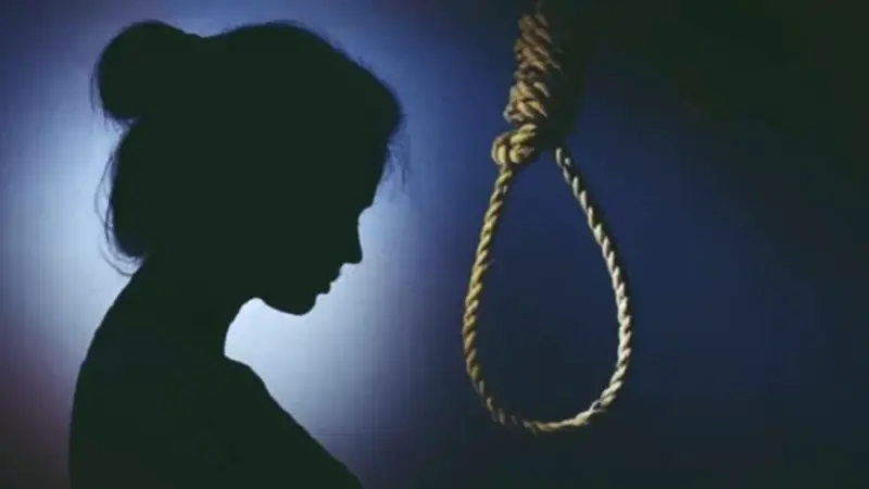 গোল্ডেন এ প্লাসের অভিমানে গলায় ফাঁস দিয়ে চিরবিদায় নিল মেধাবী সুমাইয়া গোল্ডেন এ প্লাসের অভিমানে গলায় ফাঁস দিয়ে চিরবিদায় নিল মেধাবী সুমাইয়া