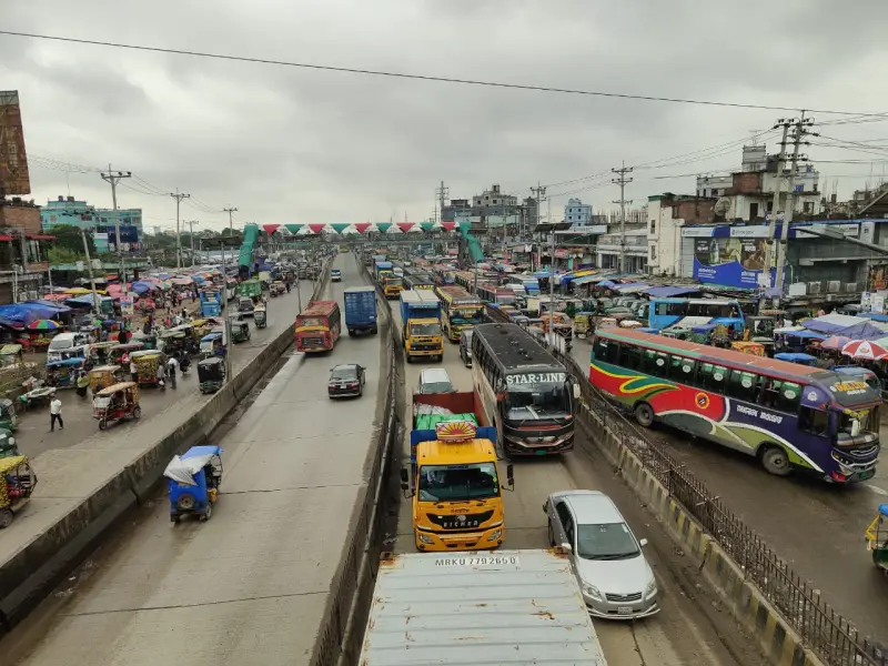 ঢাকা-চট্টগ্রাম মহাসড়কের ৭ কিলোমিটার এলাকায় তীব্র যানজট ঢাকা-চট্টগ্রাম মহাসড়কের ৭ কিলোমিটার এলাকায় তীব্র যানজট