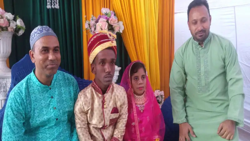 দুই বছরের সাধনার পর জুটি বাঁধলেন রাজশাহী-চট্টগ্রামের দুই বামন দুই বছরের সাধনার পর জুটি বাঁধলেন রাজশাহী-চট্টগ্রামের দুই বামন