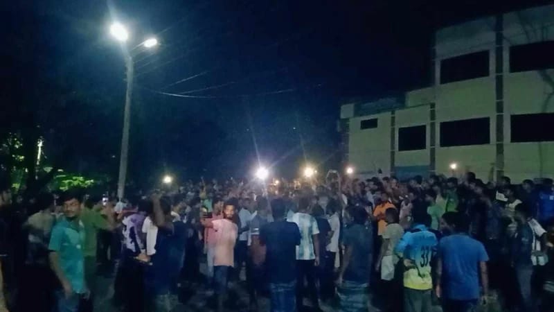 ফিরে দেখা ১৪ জুলাই: বেরোবিতে কোটা সংস্কার আন্দোলনে ছাত্রলীগের প্রথম সংঘবদ্ধ হামলা ফিরে দেখা ১৪ জুলাই: বেরোবিতে কোটা সংস্কার আন্দোলনে ছাত্রলীগের প্রথম সংঘবদ্ধ হামলা