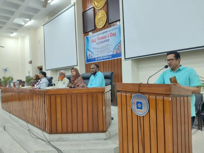জুলাই জাগরণের প্রাণভোমরা ছিল মেয়েরা জুলাই জাগরণের প্রাণভোমরা ছিল মেয়েরা