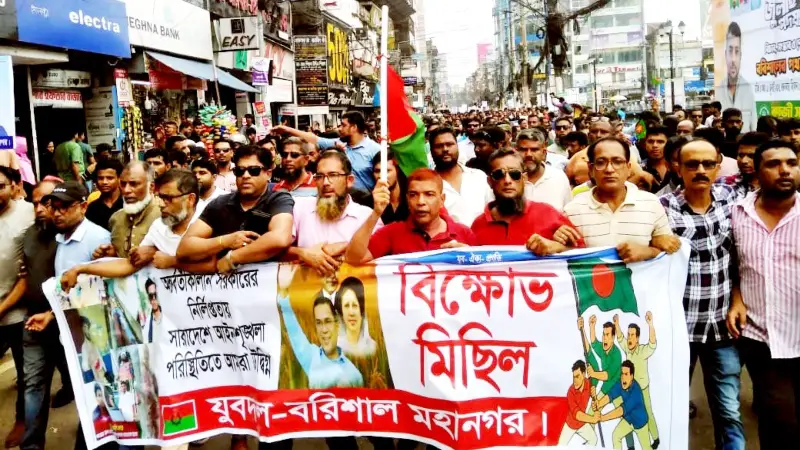 তারেক রহমানের কথায় ধৈর্য ধরে জনগণের পাশে রয়েছি