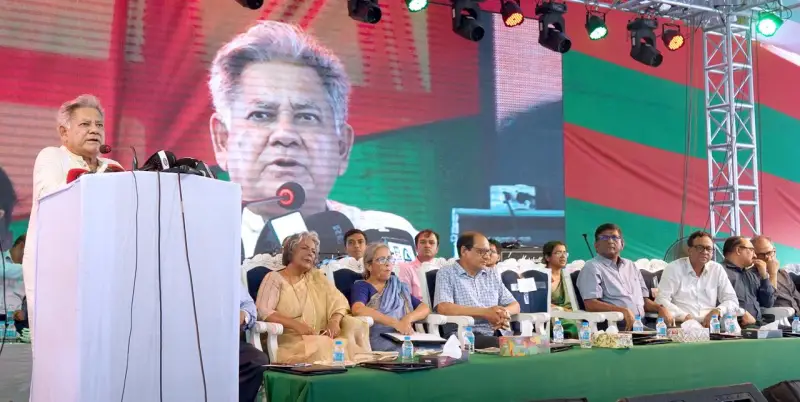 শ্রমিকরা দেশের অর্থনৈতিক উন্নয়নের মূল চালিকাশক্তি
