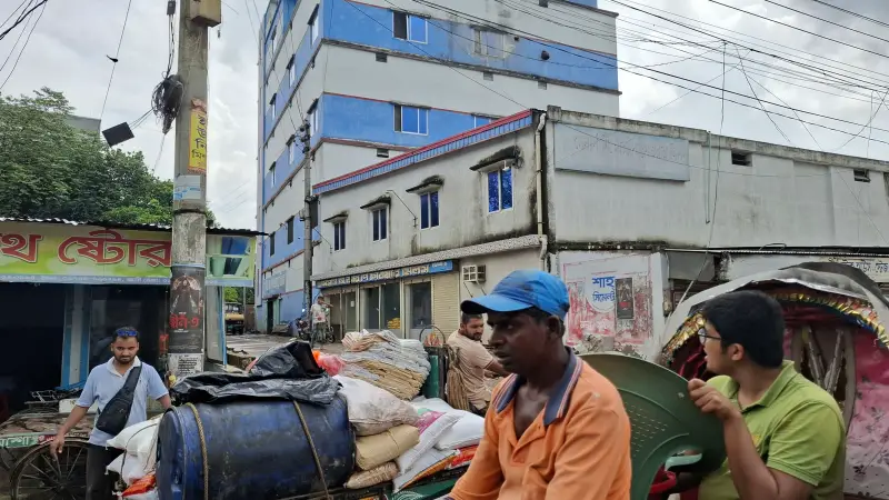 কুষ্টিয়ায় হঠাৎ আটার দাম বেড়েছে বস্তাপ্রতি ২০০ টাকা পর্যন্ত কুষ্টিয়ায় হঠাৎ আটার দাম বেড়েছে বস্তাপ্রতি ২০০ টাকা পর্যন্ত