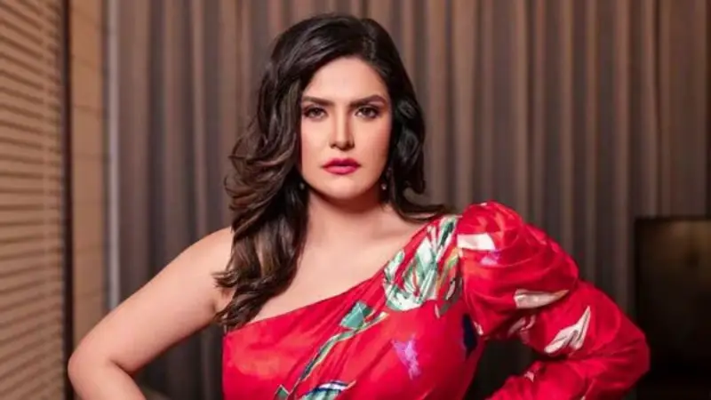 আবেদনময়ী চরিত্রে বারবার চুম্বন দৃশ্য, পরিচালকের উপর জেরিনের ক্ষোভ প্রকাশ আবেদনময়ী চরিত্রে বারবার চুম্বন দৃশ্য, পরিচালকের উপর জেরিনের ক্ষোভ প্রকাশ