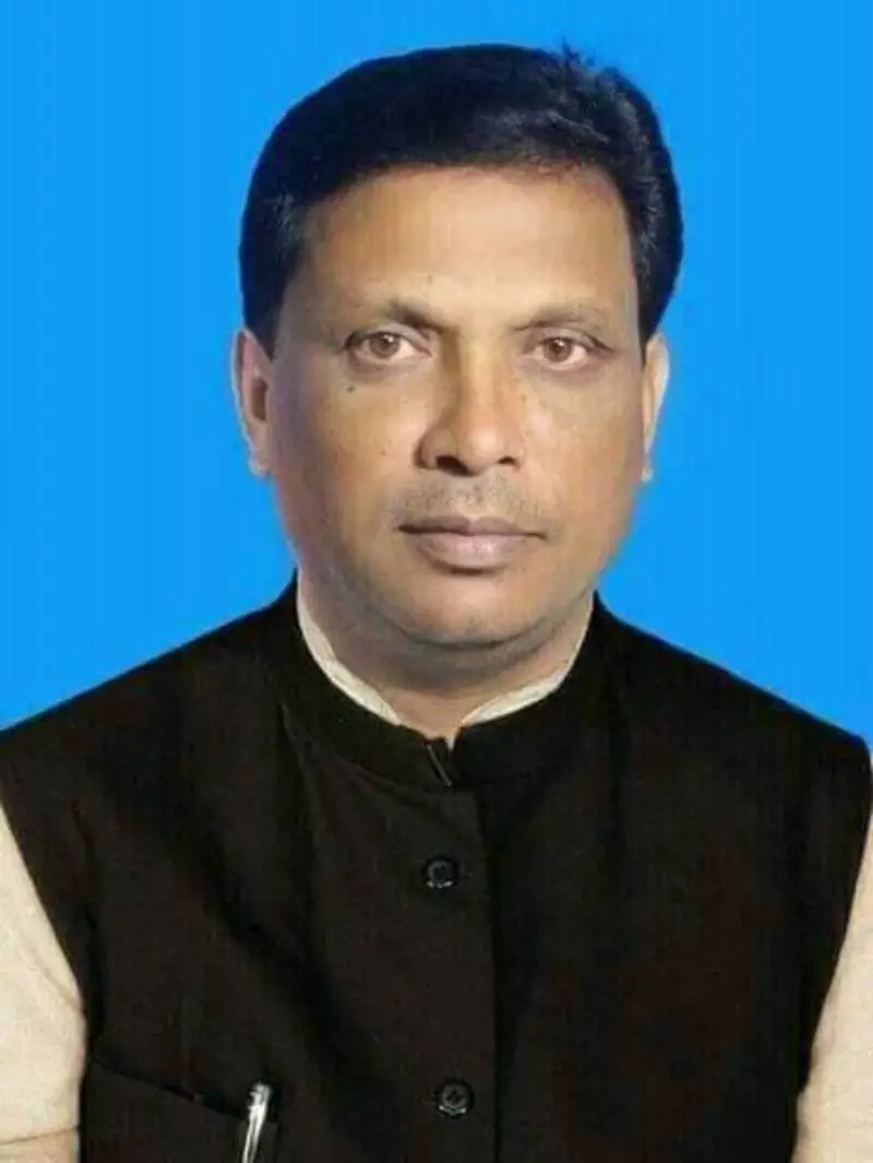 আত্মগোপনে চেয়ারম্যান, অদৃশ্য ইশারায় চলছে ইউনিয়ন পরিষদ আত্মগোপনে চেয়ারম্যান, অদৃশ্য ইশারায় চলছে ইউনিয়ন পরিষদ