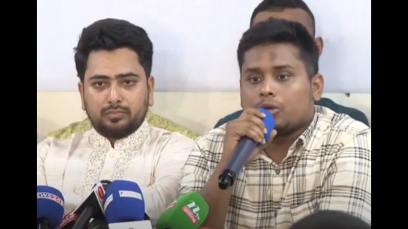 রাজনীতিতে সেনাবাহিনী হস্তক্ষেপ করছে কিনা? রাজনীতিতে সেনাবাহিনী হস্তক্ষেপ করছে কিনা?