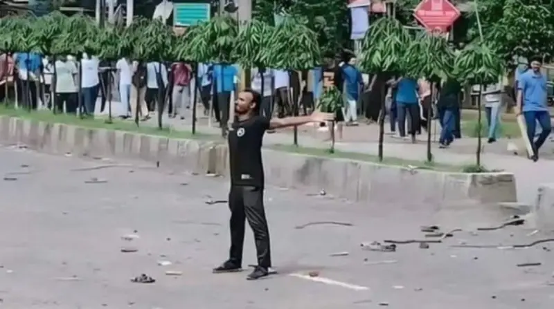 উদ্ধার করা হলো আবু সাঈদকে হত্যার গুম করা সিসিটিভি ফুটেজ উদ্ধার করা হলো আবু সাঈদকে হত্যার গুম করা সিসিটিভি ফুটেজ