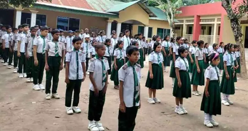শিক্ষার্থীদের নতুন শপথবাক্য, যোগ হলো দুর্নীতি না করার প্রত্যয় শিক্ষার্থীদের নতুন শপথবাক্য, যোগ হলো দুর্নীতি না করার প্রত্যয়