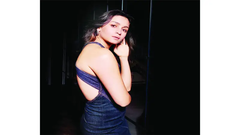 অ্যাকশনে আলিয়া অ্যাকশনে আলিয়া