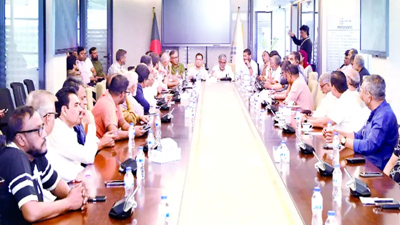 পোশাক শিল্পের সার্বিক পরিস্থিতি নিয়ে বিজিএমইএ কার্যালয়ে বৈঠক