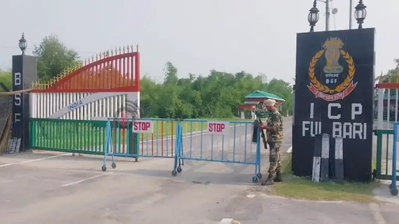 পণ্য আমদানিতে নিষেধাজ্ঞায় ক্ষতির মুখে পশ্চিমবঙ্গের ব্যবসায়ীরা পণ্য আমদানিতে নিষেধাজ্ঞায় ক্ষতির মুখে পশ্চিমবঙ্গের ব্যবসায়ীরা