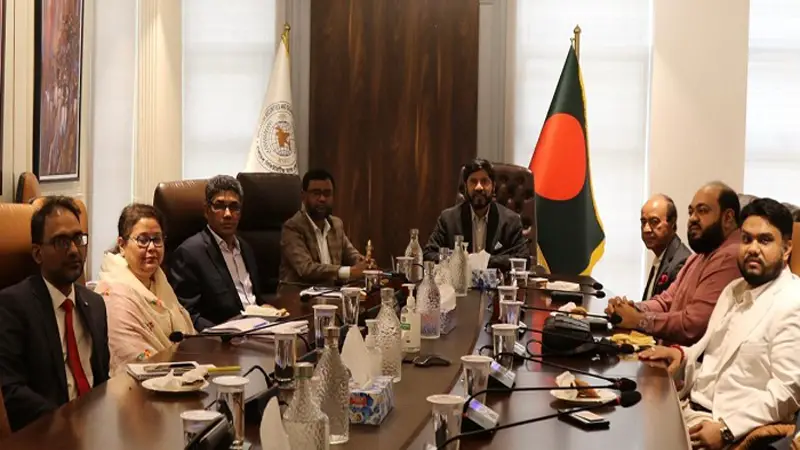 মৌলভিত্তি কোম্পানির তালিকাভুক্তি ॥ বড় তিন শিল্পগোষ্ঠীর সঙ্গে বিএসইসির মৌলভিত্তি কোম্পানির তালিকাভুক্তি ॥ বড় তিন শিল্পগোষ্ঠীর সঙ্গে বিএসইসির