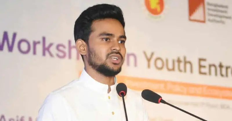 ঢাবির হল রক্ষায় ছাত্রদের প্রতিরোধ—স্মরণে ১৭ জুলাইয়ের সাহসিকতা ঢাবির হল রক্ষায় ছাত্রদের প্রতিরোধ—স্মরণে ১৭ জুলাইয়ের সাহসিকতা