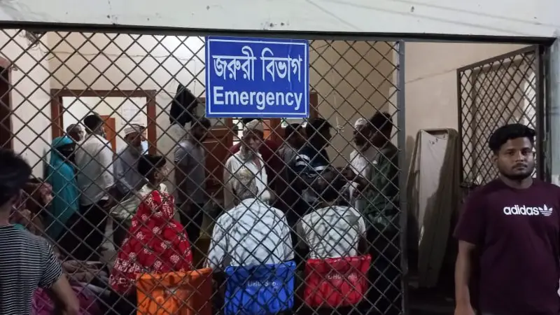 শিবচরে মোটরসাইকেল দুর্ঘটনায় নিহত ১, আহত ৪ শিবচরে মোটরসাইকেল দুর্ঘটনায় নিহত ১, আহত ৪