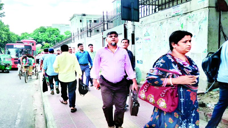 ঘটনার ঘনঘটা দোলাচল তবুও স্বাভাবিক ছন্দে ফেরার চেষ্টা