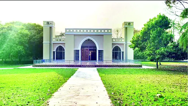আদলে বায়তুল মোকাররম নান্দনিকতায় অনন্য আদলে বায়তুল মোকাররম নান্দনিকতায় অনন্য