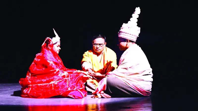 ‘কমলা রঙের বোধ’ নাটকের উদ্বোধনী মঞ্চায়ন ৯ মে ‘কমলা রঙের বোধ’ নাটকের উদ্বোধনী মঞ্চায়ন ৯ মে