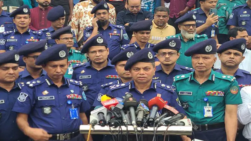 জনগণের পুলিশ গঠন করতে চাই ॥ আইজিপি জনগণের পুলিশ গঠন করতে চাই ॥ আইজিপি