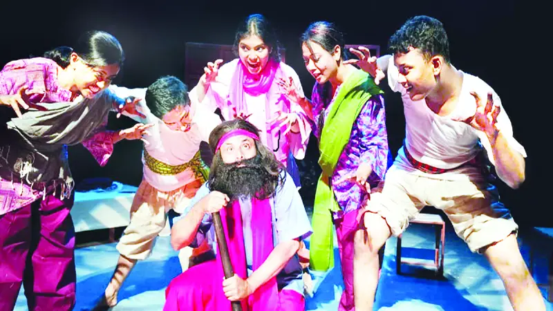 মঞ্চে আসছে এথিকের নয়া নাটক ‘সুড়ঙ্গ’ মঞ্চে আসছে এথিকের নয়া নাটক ‘সুড়ঙ্গ’