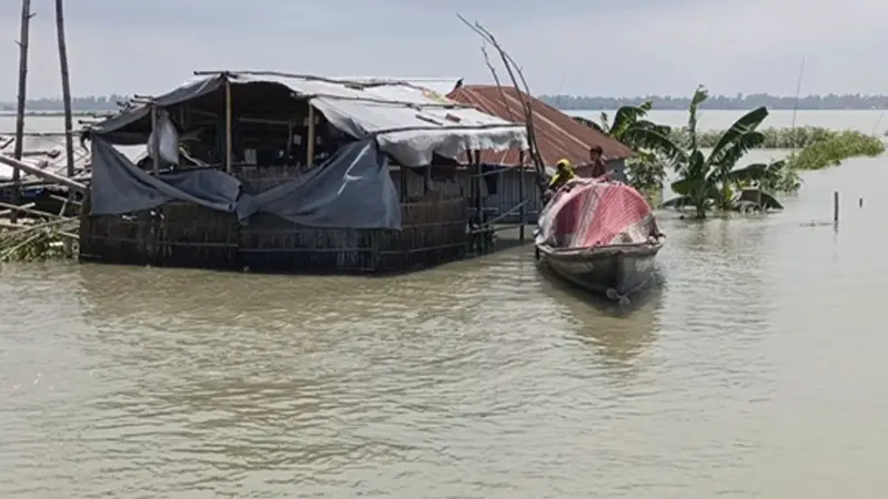 কুড়িগ্রামে বন্যা পরিস্থিতি অপরিবর্তিত ॥ তিস্তায় পানি বৃদ্ধি কুড়িগ্রামে বন্যা পরিস্থিতি অপরিবর্তিত ॥ তিস্তায় পানি বৃদ্ধি