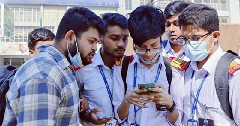 পাসের হার কমেছে ১৫. ৪২, জিপিএ ৫ কমলো ৪২ হাজার পাসের হার কমেছে ১৫. ৪২, জিপিএ ৫ কমলো ৪২ হাজার