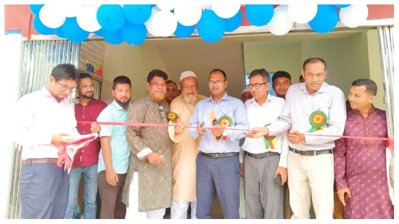 হালুয়াঘাটে বন্যা আশ্রয় কেন্দ্রের উদ্বোধন হালুয়াঘাটে বন্যা আশ্রয় কেন্দ্রের উদ্বোধন