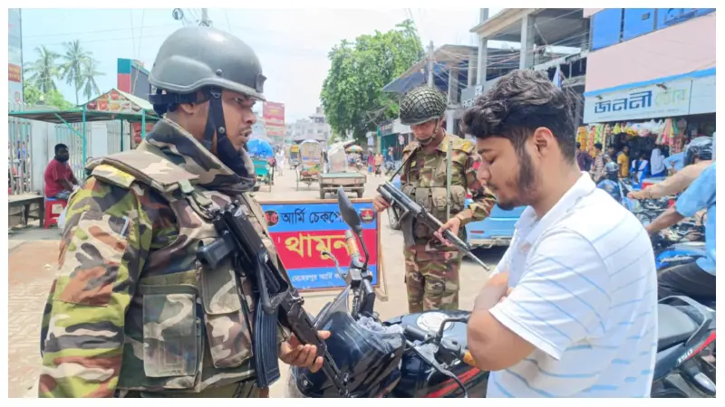 মেহেরপুরে সেনাবাহিনী ও ট্রাফিক পুলিশের যৌথ চেকপোস্ট, ৭ মোটরসাইকেল মালিকের বিরুদ্ধে মামলা