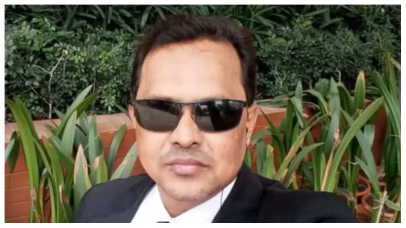 স্ত্রীকে ভিডিও কলে রেখে স্বামীর আত্মহত্যা স্ত্রীকে ভিডিও কলে রেখে স্বামীর আত্মহত্যা
