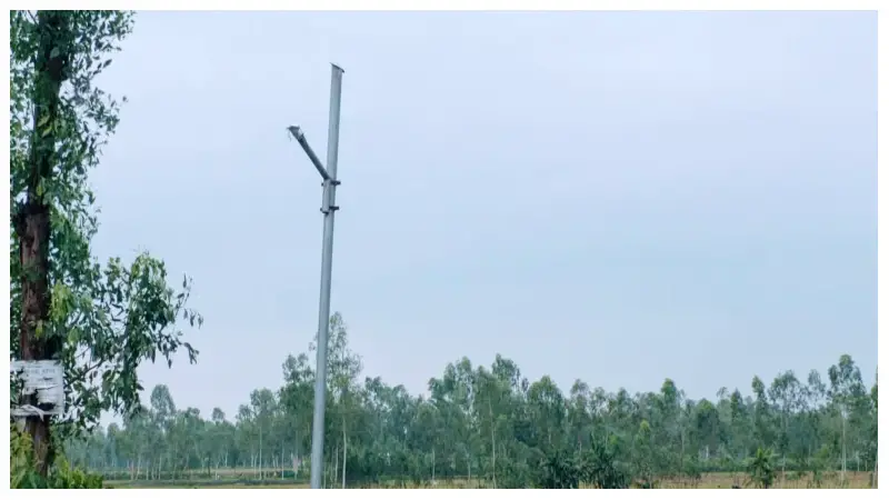 সোলার স্ট্রিট লাইট চুরি ও রক্ষণাবেক্ষণের অভাবে বিপাকে পথচারী সোলার স্ট্রিট লাইট চুরি ও রক্ষণাবেক্ষণের অভাবে বিপাকে পথচারী