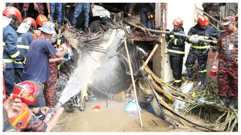 কীভাবে আকস্মিক দুর্ঘটনার শিকার হলো যুদ্ধবিমানটি? বিমানবাহিনীর তথ্য কীভাবে আকস্মিক দুর্ঘটনার শিকার হলো যুদ্ধবিমানটি? বিমানবাহিনীর তথ্য
