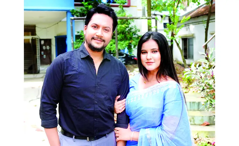 ‘ঝুমুর ঝগড়া’ নাটকে আশিক-শ্রাবন্তী ‘ঝুমুর ঝগড়া’ নাটকে আশিক-শ্রাবন্তী