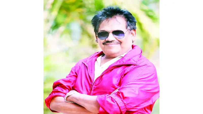 সিরিজ নির্মাণে ফেরদৌস ওয়াহিদ সিরিজ নির্মাণে ফেরদৌস ওয়াহিদ