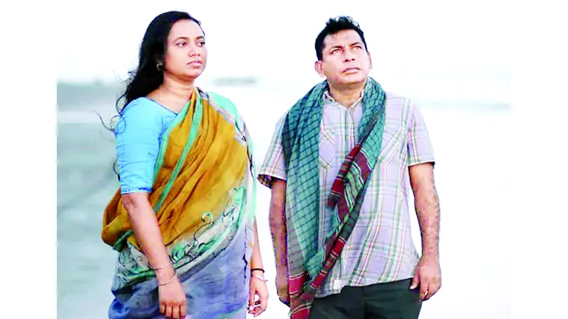 ডালাস উৎসবে ‘আবর্ত; দ্য সার্কেল’ ডালাস উৎসবে ‘আবর্ত; দ্য সার্কেল’