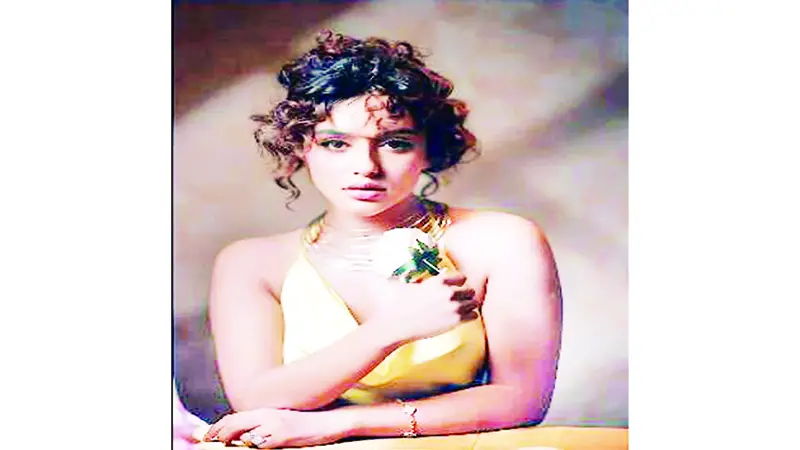 ফের আলোচনায় নুসরাত ফারিয়া ফের আলোচনায় নুসরাত ফারিয়া