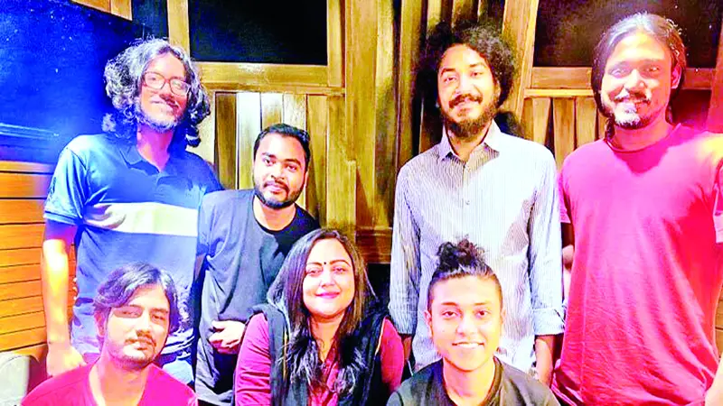চিরকুটের নতুন অ্যালবাম চিরকুটের নতুন অ্যালবাম