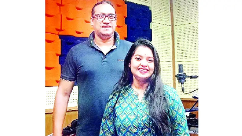 বেতারের জন্য গাইলেন সাব্বির-অনন্যা বেতারের জন্য গাইলেন সাব্বির-অনন্যা