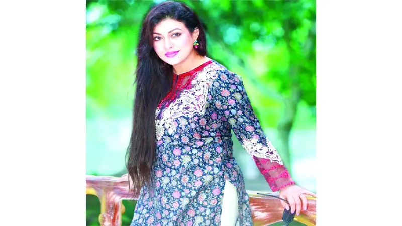 ‘মার্ডার’ ধারাবাহিকে প্রিয়াঙ্কা ‘মার্ডার’ ধারাবাহিকে প্রিয়াঙ্কা