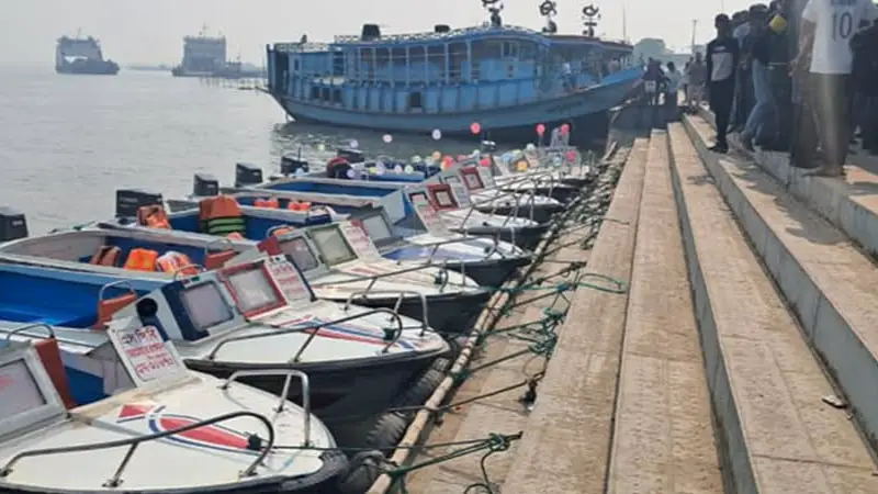 কাজিরহাট-আরিচা নৌরুটে ৪ মাস পর চালু স্পিডবোট সার্ভিস কাজিরহাট-আরিচা নৌরুটে ৪ মাস পর চালু স্পিডবোট সার্ভিস