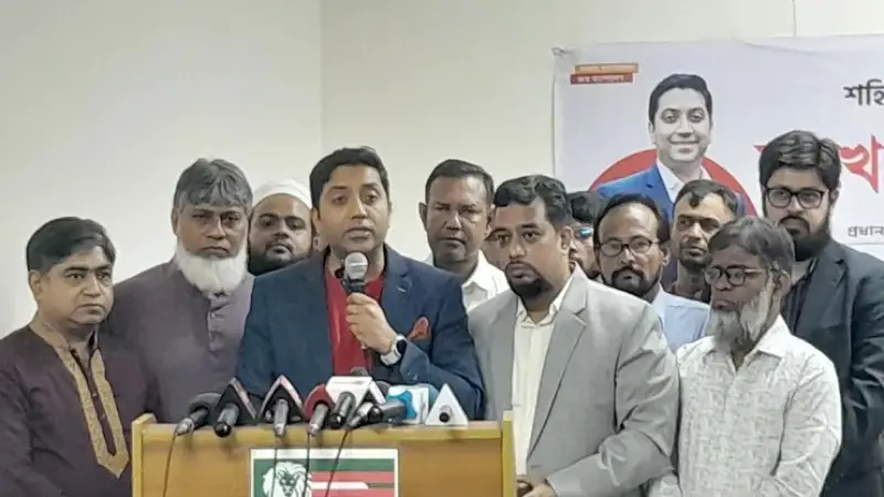 শেখ হাসিনার মানবিক রূপের পিছনে ছিল সিরিয়াল কিলার: ববি হাজ্জাজ শেখ হাসিনার মানবিক রূপের পিছনে ছিল সিরিয়াল কিলার: ববি হাজ্জাজ
