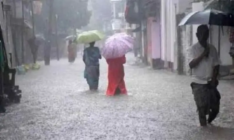 দেশজুড়ে টানা ১০ দিন ভারী বৃষ্টিসহ তীব্র ঝড়ের শঙ্কা