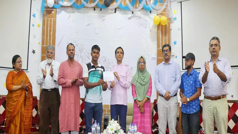 যবিপ্রবির ৩২৫ জন মেধাবী শিক্ষার্থীকে বৃত্তি প্রদান যবিপ্রবির ৩২৫ জন মেধাবী শিক্ষার্থীকে বৃত্তি প্রদান