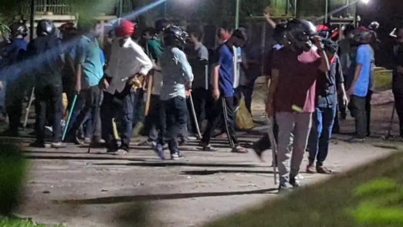 জাবির ভয়াল ১৫ জুলাই: ছাত্রলীগের হামলার এক বছরেও মেলেনি বিচার জাবির ভয়াল ১৫ জুলাই: ছাত্রলীগের হামলার এক বছরেও মেলেনি বিচার