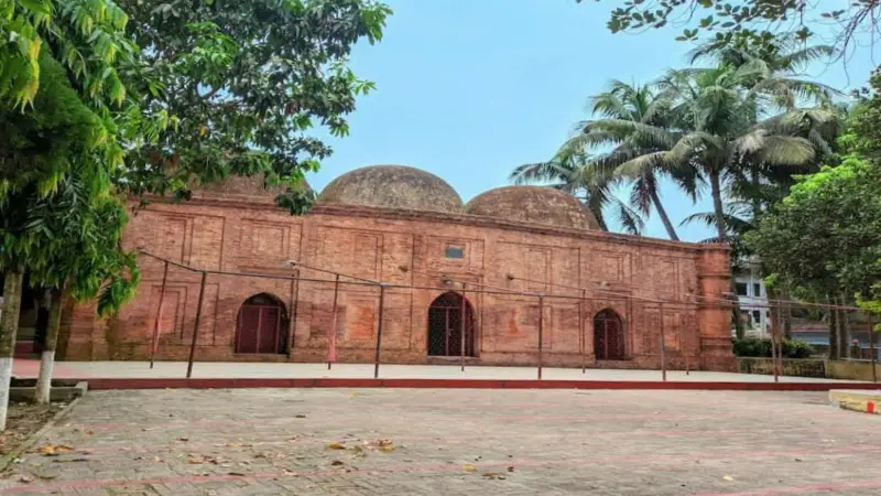 সুলতানী মোঘল আমলের সাক্ষী চাটমোহরের শাহী মসজিদ সুলতানী মোঘল আমলের সাক্ষী চাটমোহরের শাহী মসজিদ
