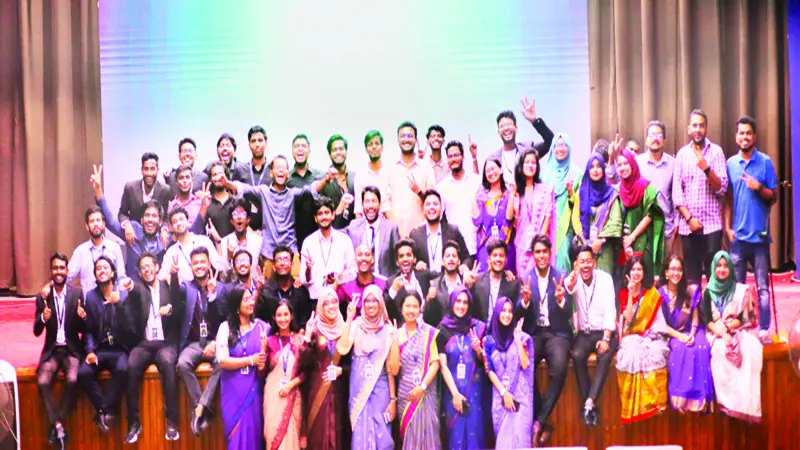 কৃষি বিশ্ববিদ্যালয় গ্র্যাজুয়েটদের স্বপ্ন পূরণে চাকরিমেলা কৃষি বিশ্ববিদ্যালয় গ্র্যাজুয়েটদের স্বপ্ন পূরণে চাকরিমেলা