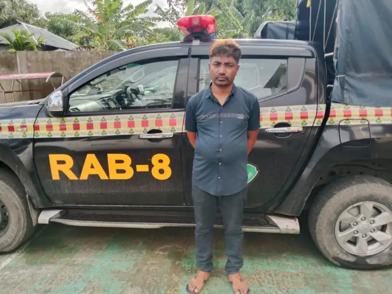 ভোলায় স্বামীকে আটকে রেখে স্ত্রীকে দলবেঁধে ধর্ষণের অভিযোগ, নারীসহ আটক ২