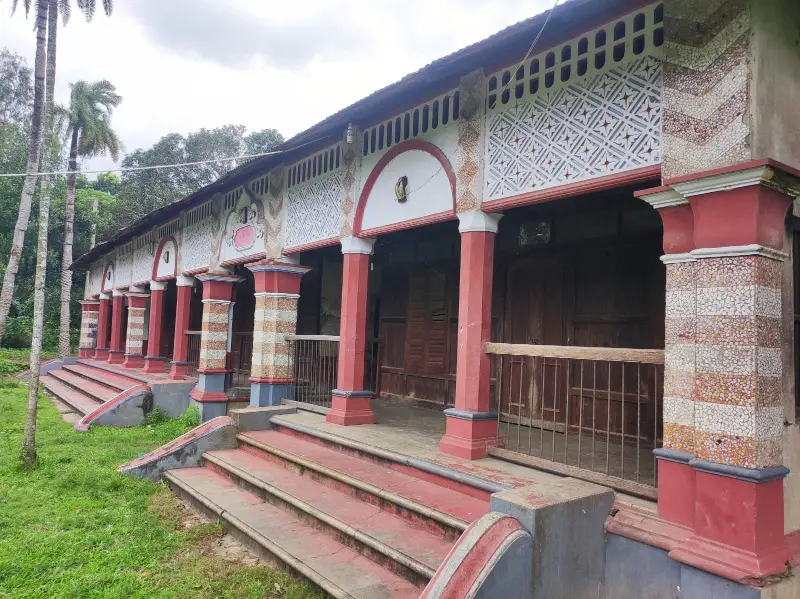 একদিনে ঘুরে আসুন ঢাকার পাশে শতবর্ষী জমিদারবাড়ি! একদিনে ঘুরে আসুন ঢাকার পাশে শতবর্ষী জমিদারবাড়ি!