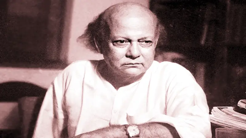 প্রবাসে উদ্ভাসিত বরেণ্য সৈয়দ প্রবাসে উদ্ভাসিত বরেণ্য সৈয়দ
