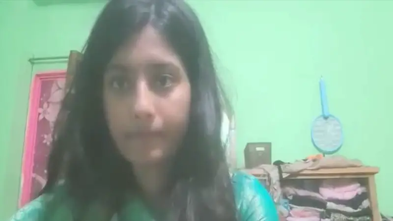 লাইভে ফাঁস নিলেন গৃহবধূ, বললেন ‘মৃত্যুর জন্য তুমি দায়ী বাবা’ লাইভে ফাঁস নিলেন গৃহবধূ, বললেন ‘মৃত্যুর জন্য তুমি দায়ী বাবা’