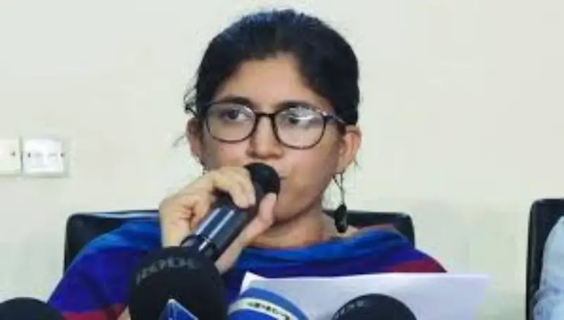 Alert! সাবধান ইন্টেরিম! জগন্নাথ বিশ্ববিদ্যালয়ের ছাত্রদের গায়ে যাতে একটা টোকাও না লাগে: উমামা ফাতিমা Alert! সাবধান ইন্টেরিম! জগন্নাথ বিশ্ববিদ্যালয়ের ছাত্রদের গায়ে যাতে একটা টোকাও না লাগে: উমামা ফাতিমা